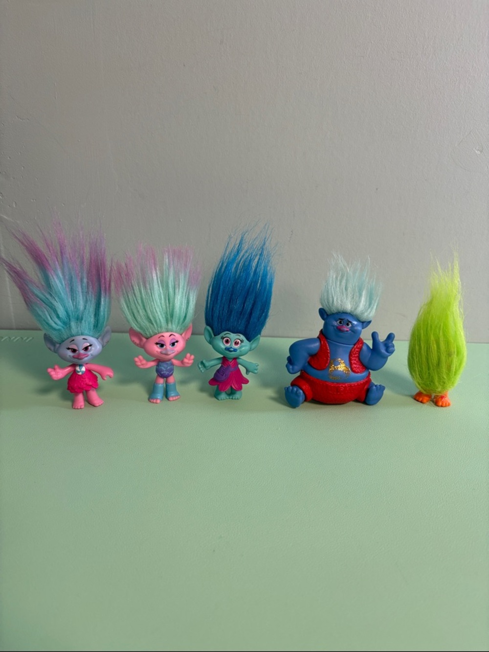 DreamWorks Trolls Doll Figurine Lot of 5, Troll Character Toys, Kid Toys